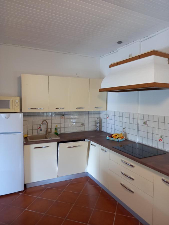 Apartments Miri زامبراتيجا المظهر الخارجي الصورة