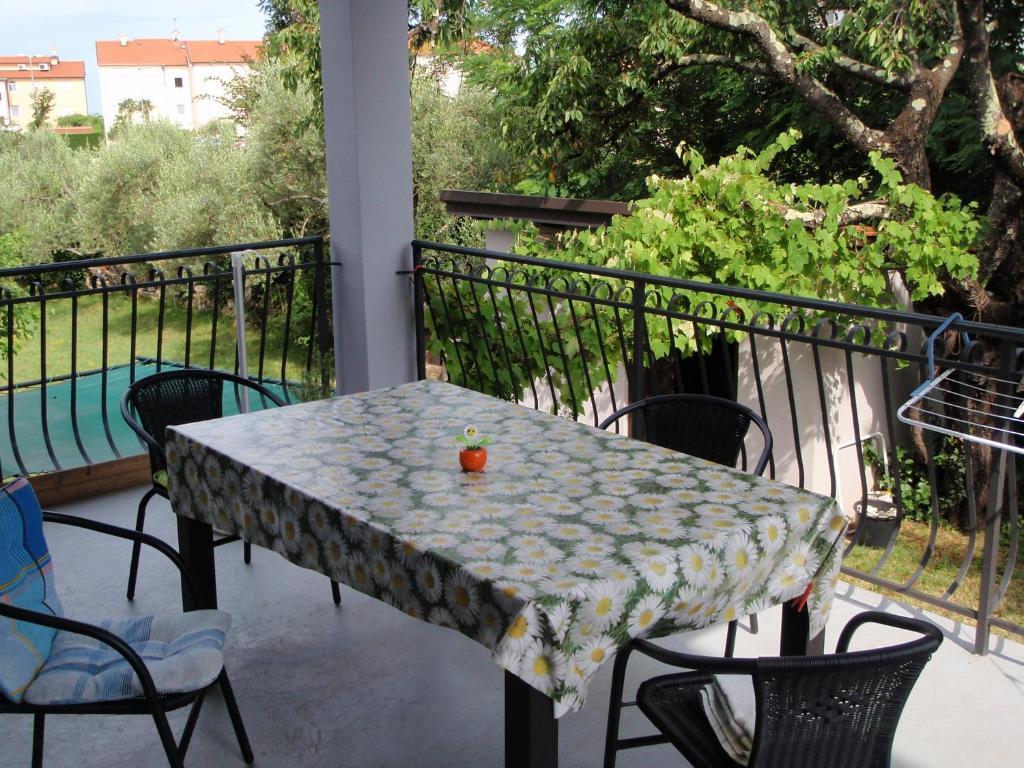 Apartments Miri زامبراتيجا الغرفة الصورة